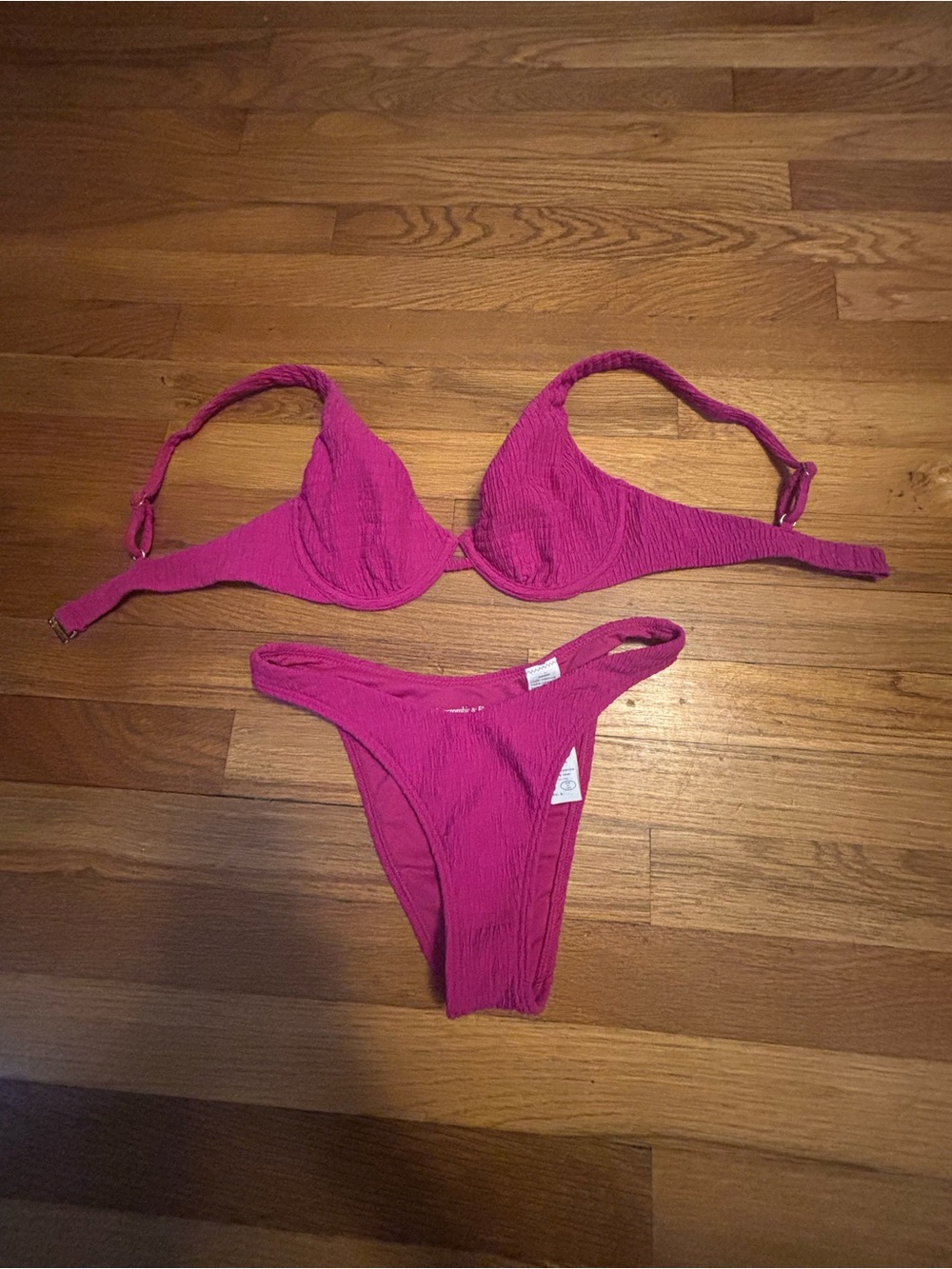 Abercrombie & Fitch Magenta Textured Bikini Set xs and XXS